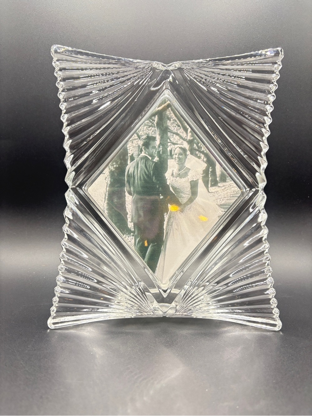 Mikasa Art Deco Clear Crystal-Effect Decorative Photo Frame - Home Art